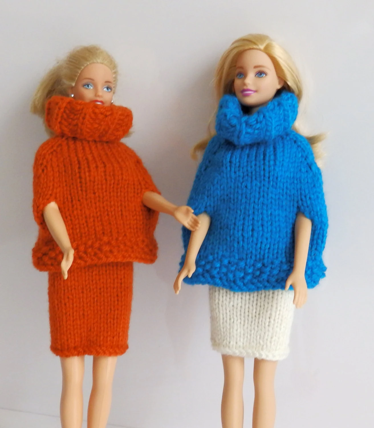 11-5-inch-doll (Fits Barbie®) poncho and skirt